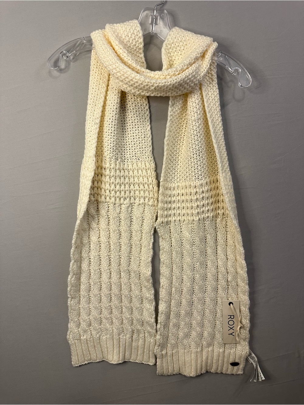 Roxy Ivory Cable Knit Scarf NWT